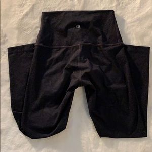 Lululemon High rise snake skin wunder under size 4